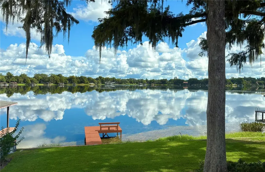 2655 Lake Shore Drive Orlando FL 32803