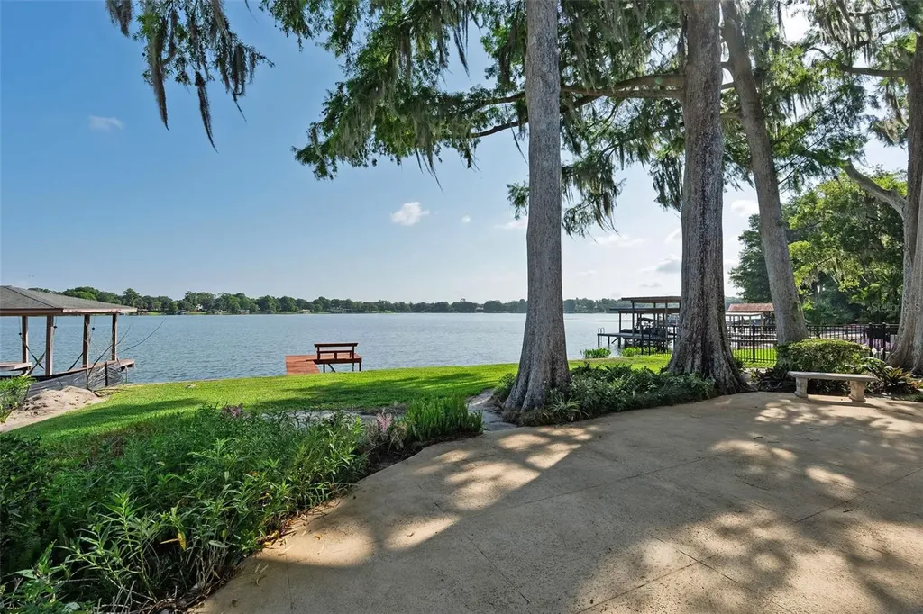 2655 Lake Shore Drive Orlando FL 32803
