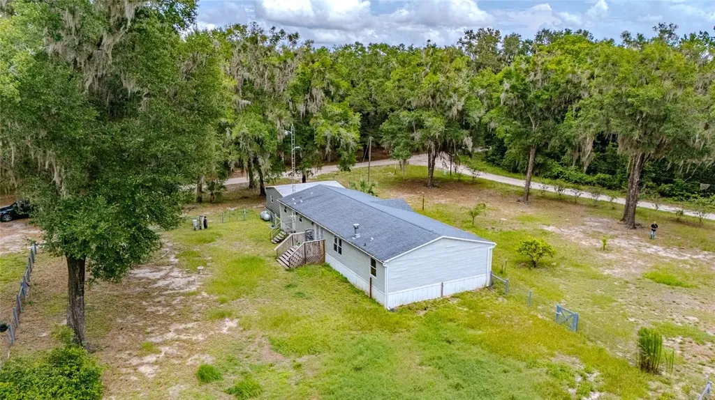 19050 NE 3rd Court Citra FL 32113