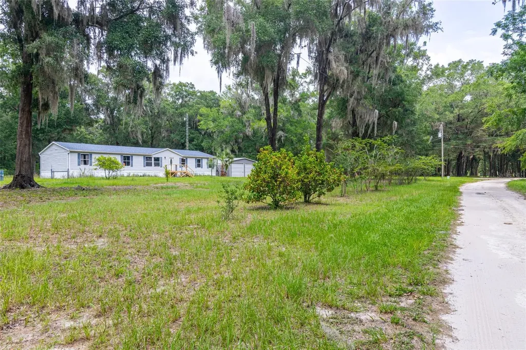 19050 NE 3rd Court Citra FL 32113