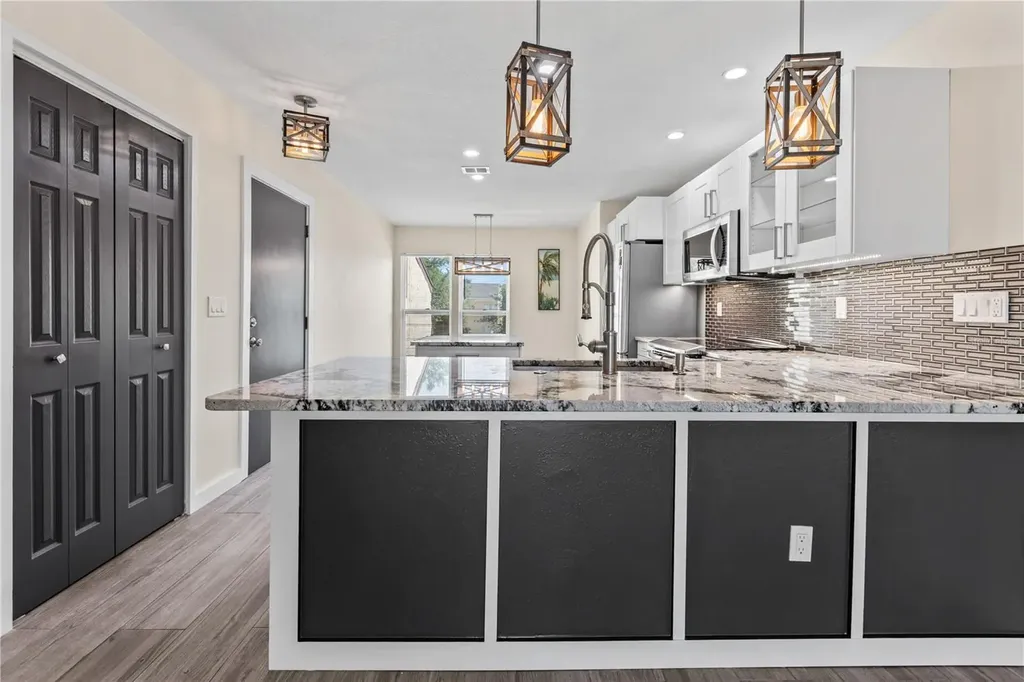 3405 Clark Road Sarasota FL 34231