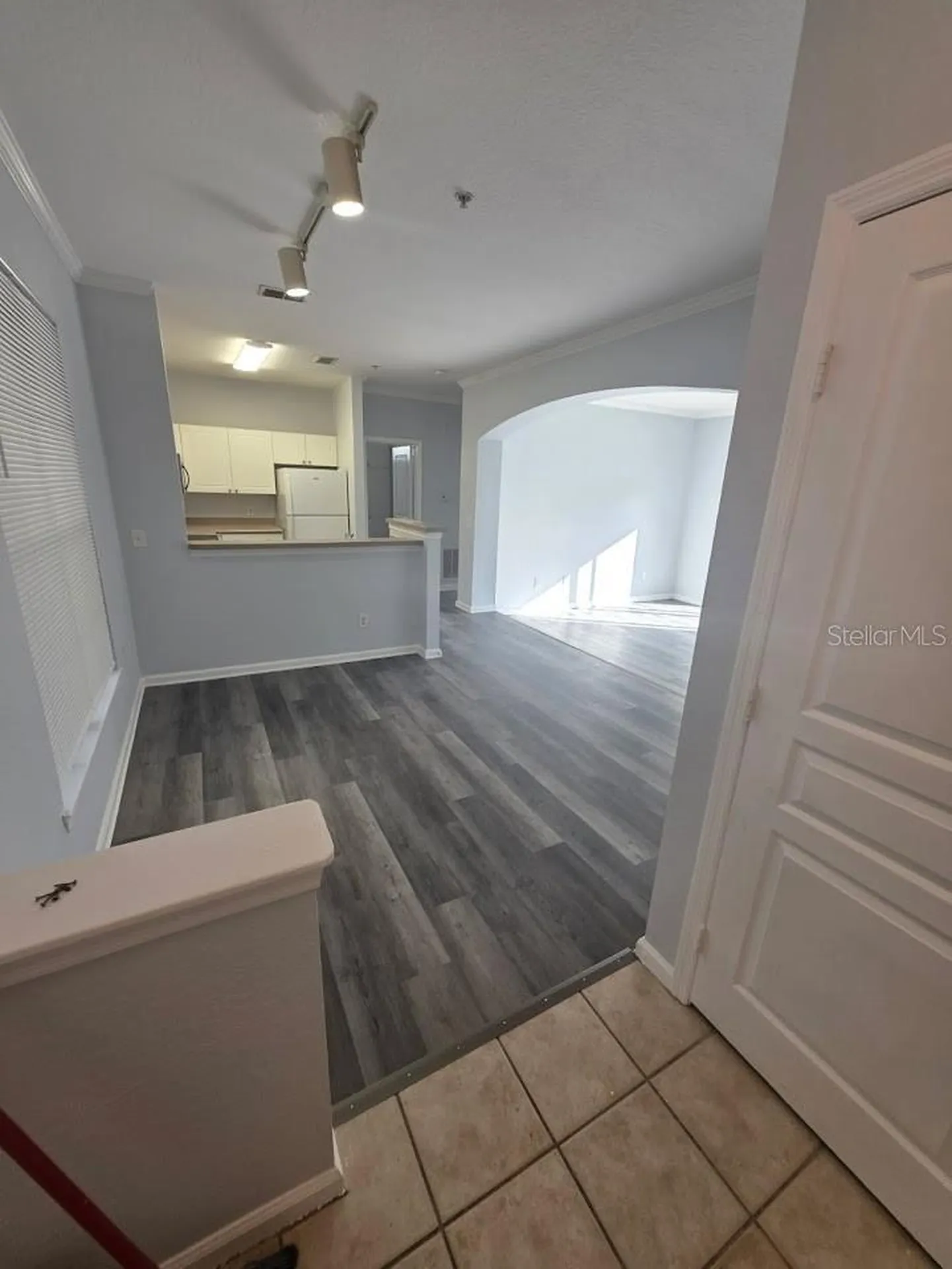 9401 Crescent Loop Circle Tampa FL 33619