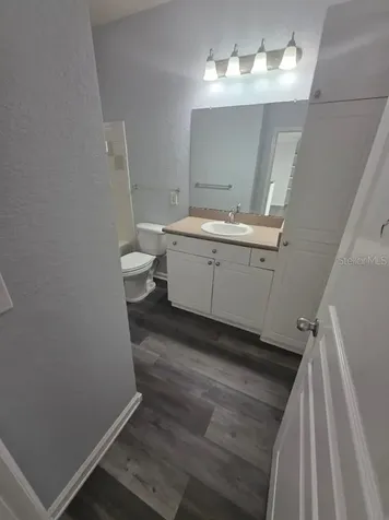 9401 Crescent Loop Circle Tampa FL 33619