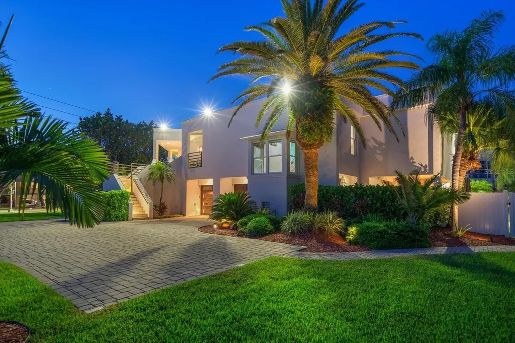 101 Harrison Avenue Belleair Beach FL 33786