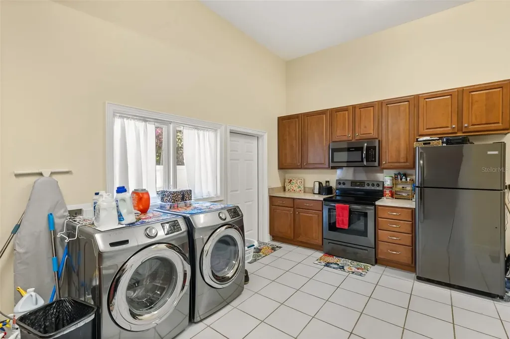 6118 Riverview Boulevard Bradenton FL 34209