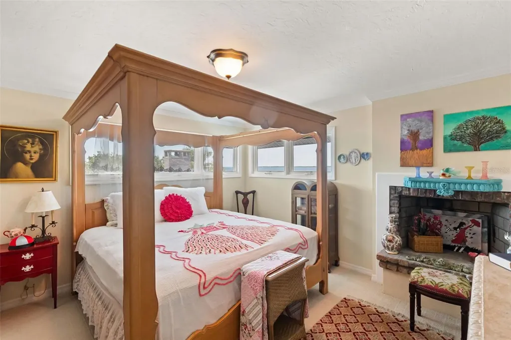 6118 Riverview Boulevard Bradenton FL 34209