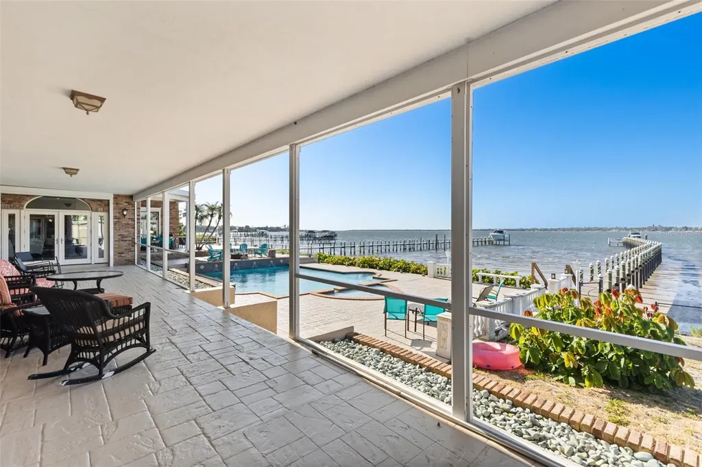 6118 Riverview Boulevard Bradenton FL 34209