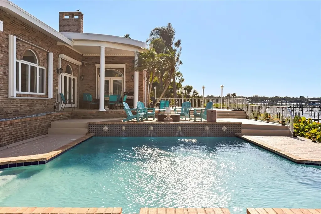 6118 Riverview Boulevard Bradenton FL 34209