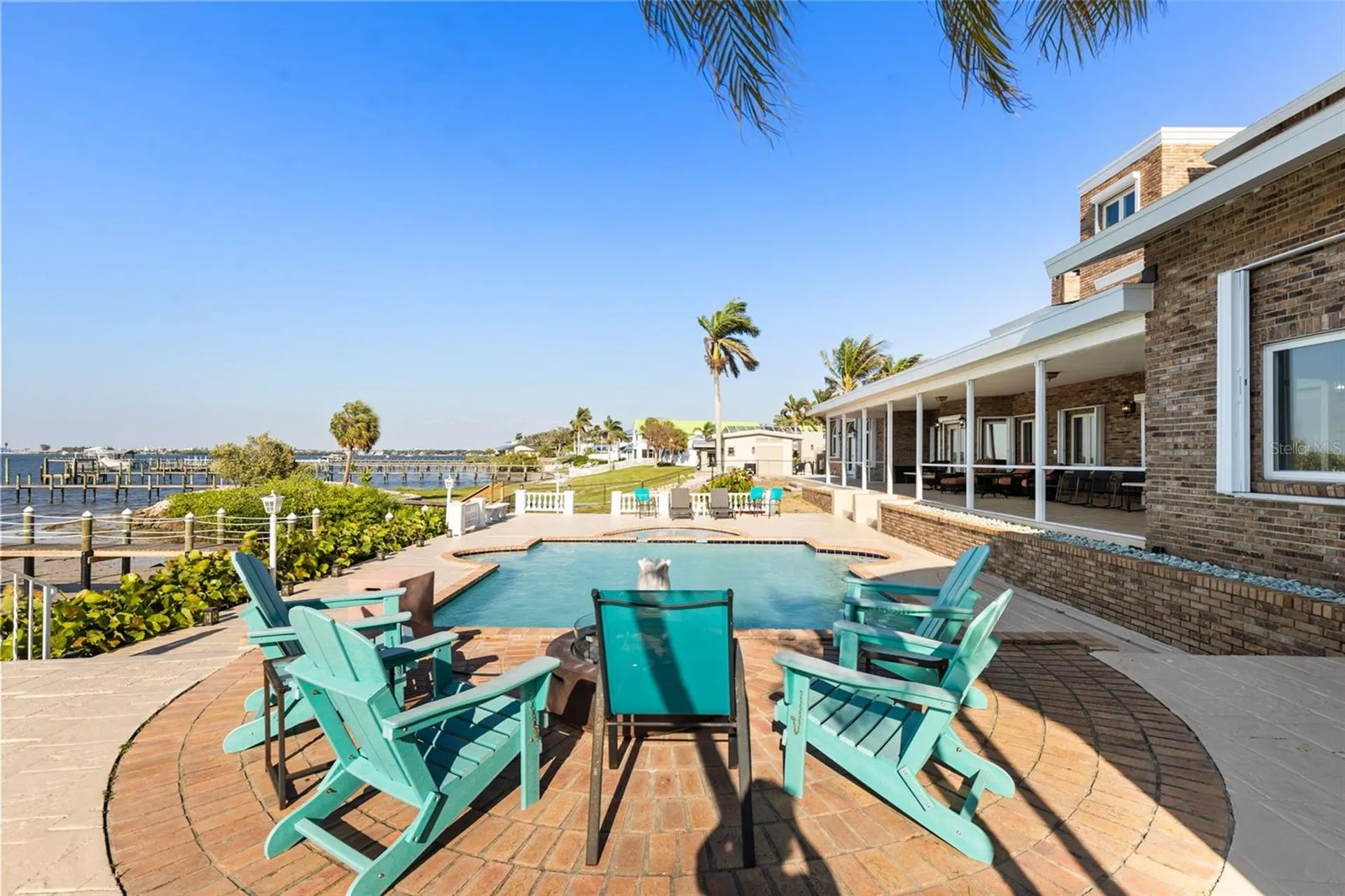 6118 Riverview Boulevard Bradenton FL 34209