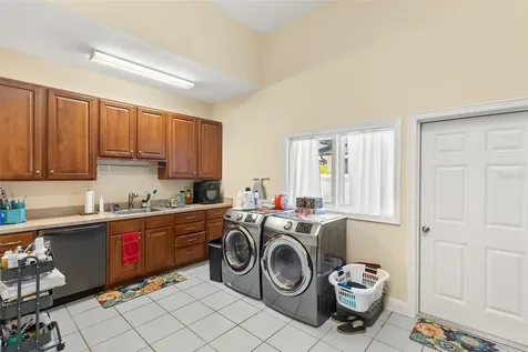 6118 Riverview Boulevard Bradenton FL 34209
