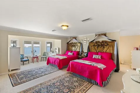 6118 Riverview Boulevard Bradenton FL 34209