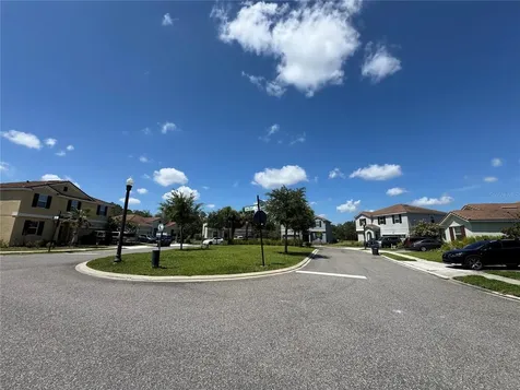 1512 Oak Marsh Loop Davenport FL 33837