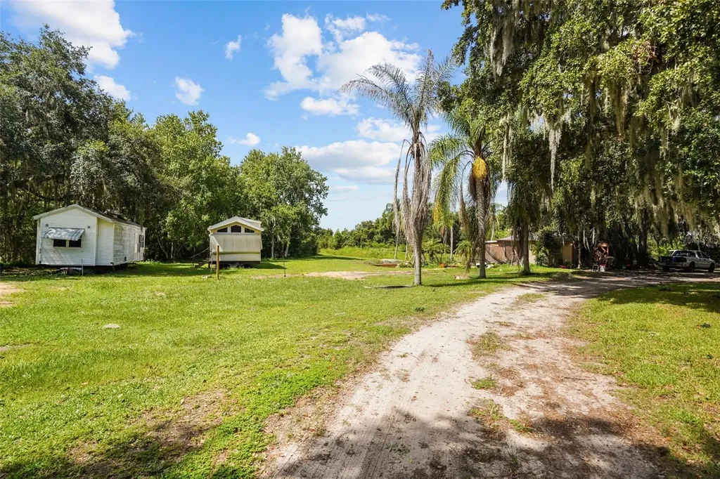 2690 E Lake Road Kissimmee FL 34744