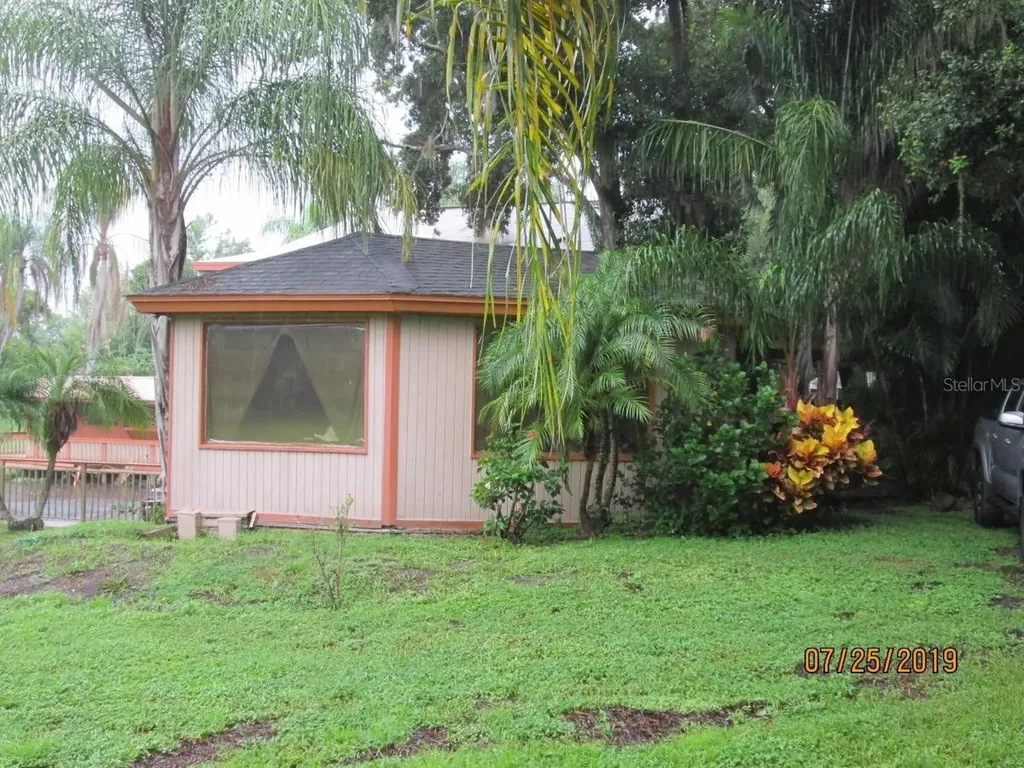2690 E Lake Road Kissimmee FL 34744