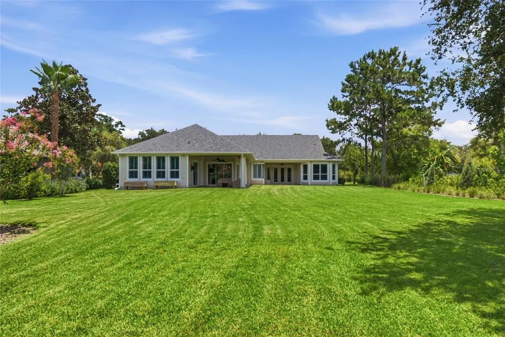 2208 Princess Julia Lane Lutz FL 33549