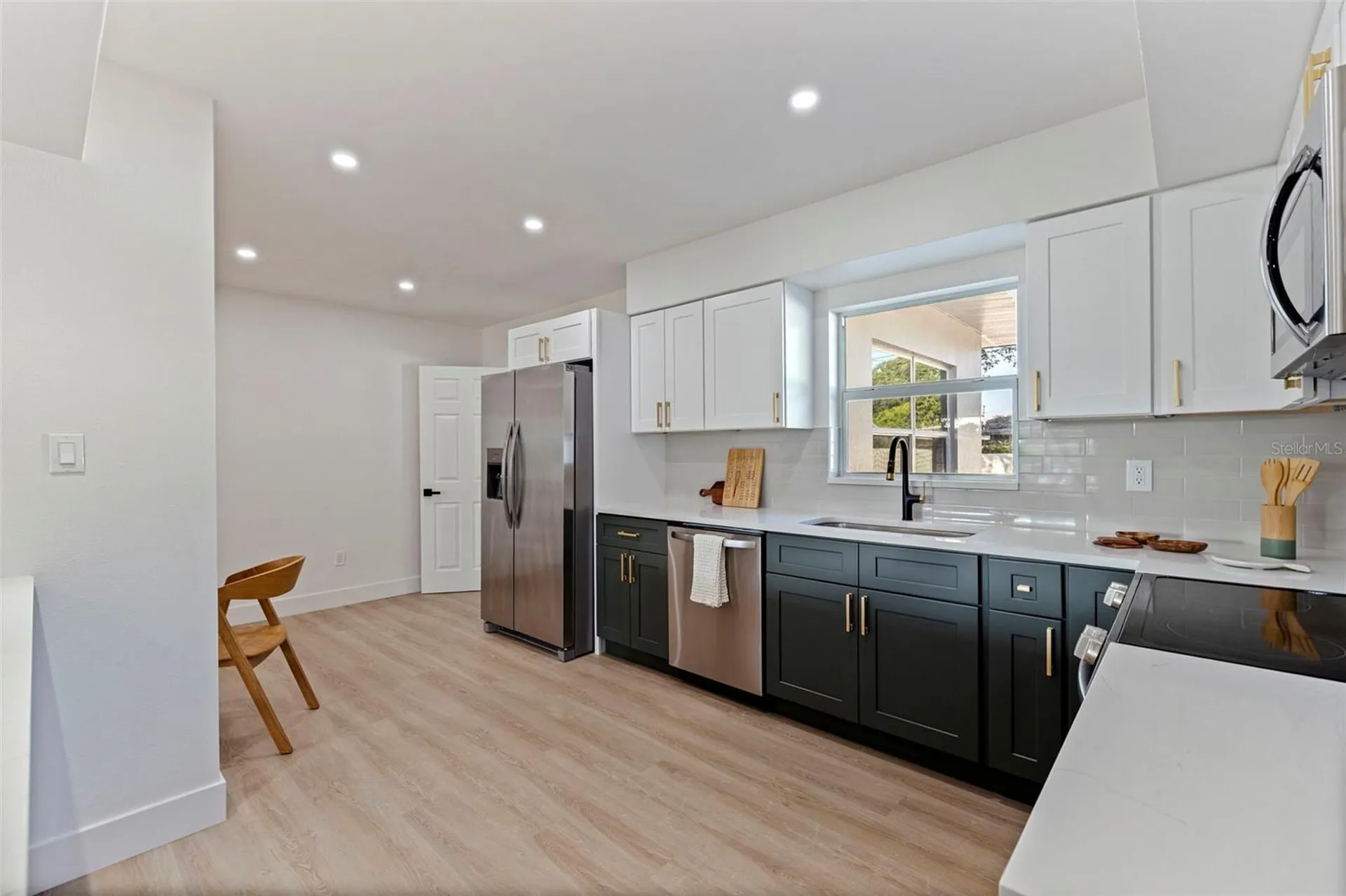 165 Pinewood Avenue Clearwater FL 33765