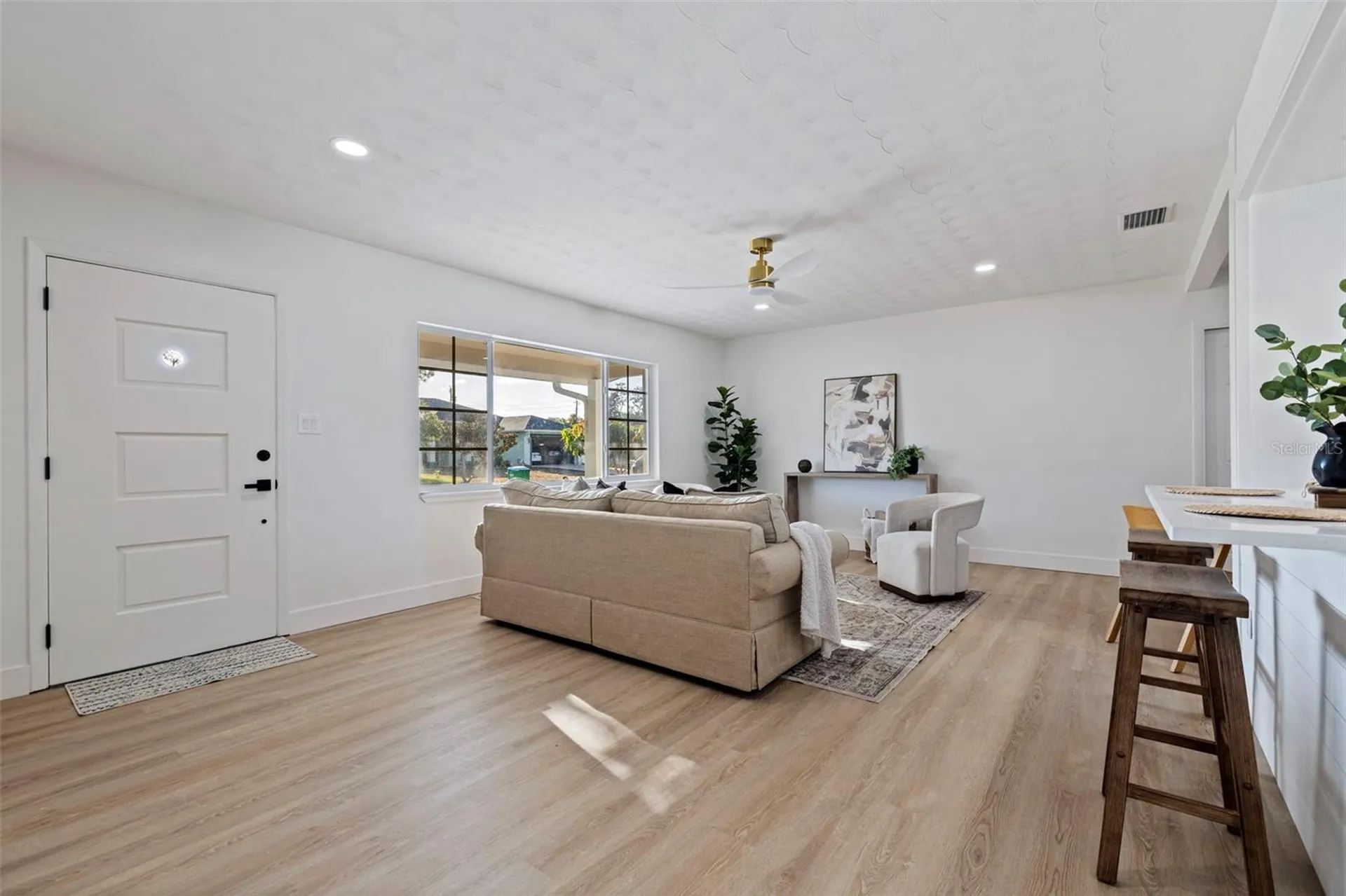 165 Pinewood Avenue Clearwater FL 33765