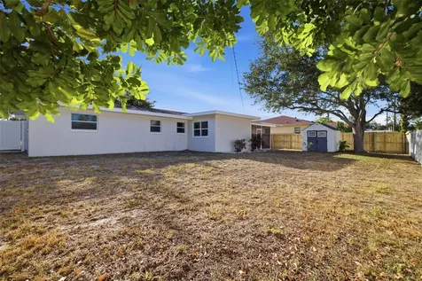 165 Pinewood Avenue Clearwater FL 33765