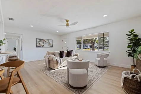 165 Pinewood Avenue Clearwater FL 33765