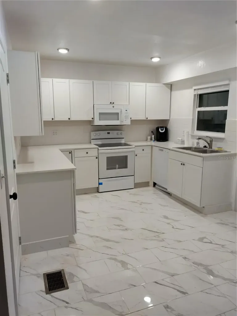 405 S Ridgewood Avenue Daytona Beach FL 32114