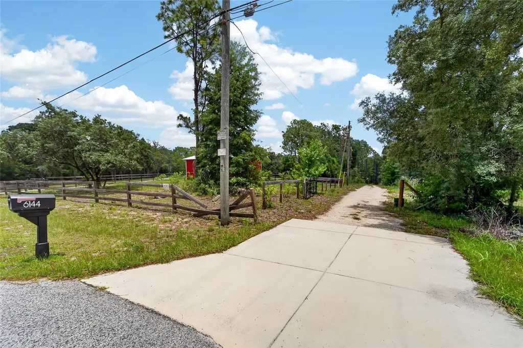 6144 Drew Street Brooksville FL 34604