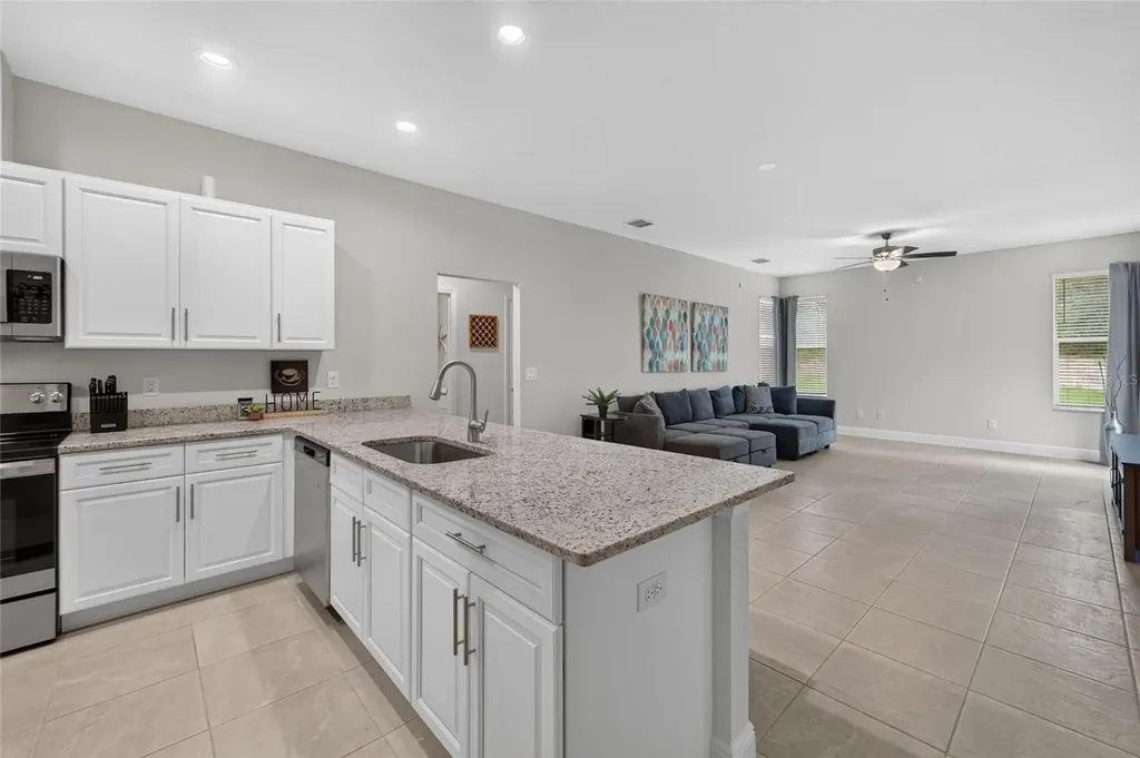 6144 Drew Street Brooksville FL 34604