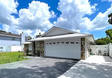 5520 Fulmar Drive Tampa FL 33625