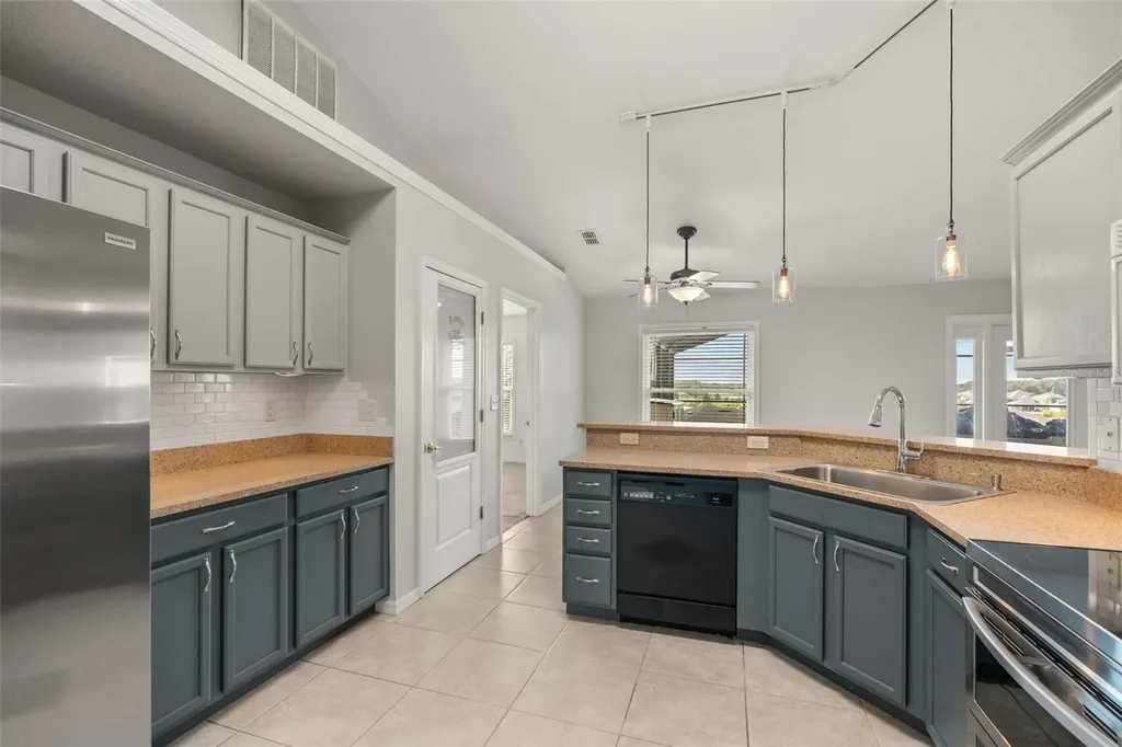 11501 Autumn Wind Loop Clermont FL 34711