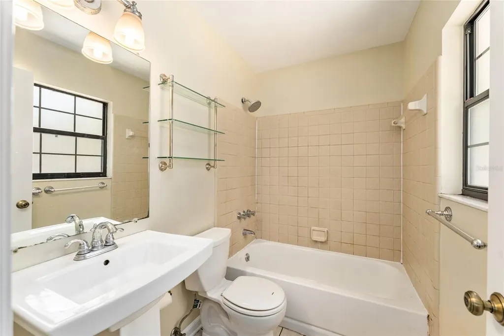 2541 NW 52nd Place Gainesville FL 32605