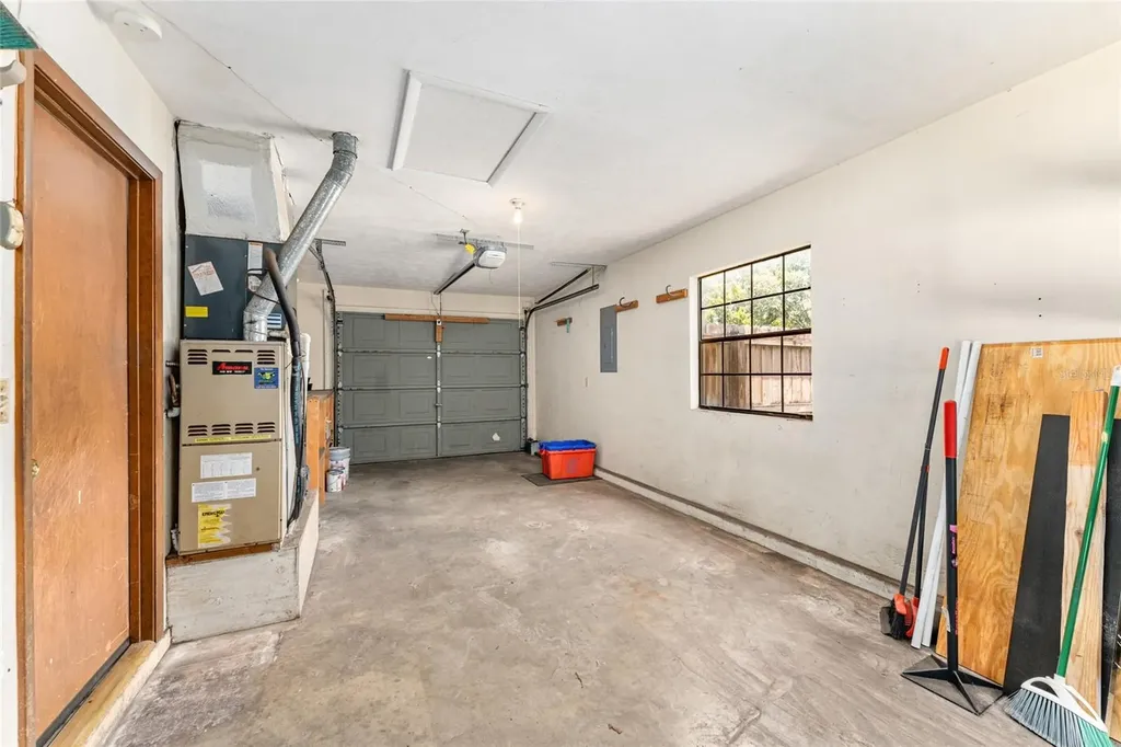 2541 NW 52nd Place Gainesville FL 32605