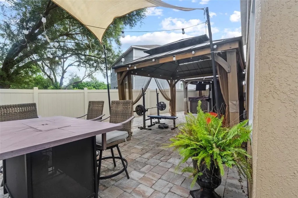 672 NW 247th Terrace Newberry FL 32669