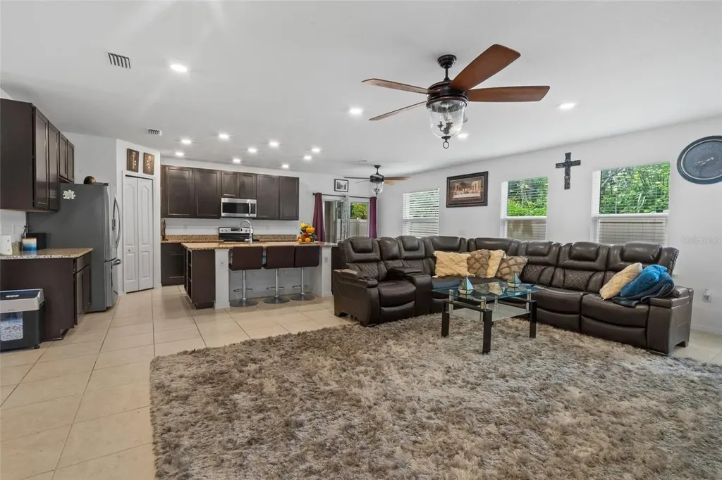 672 NW 247th Terrace Newberry FL 32669