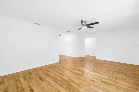 348 11th Avenue NE St Petersburg FL 33701