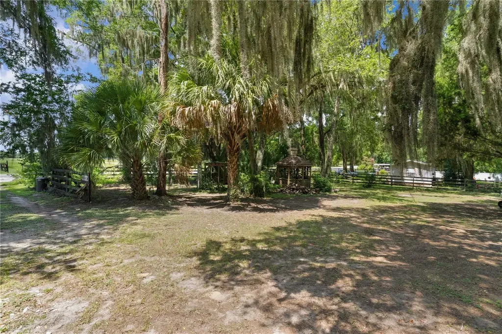 5891 SE 145th Street Summerfield FL 34491