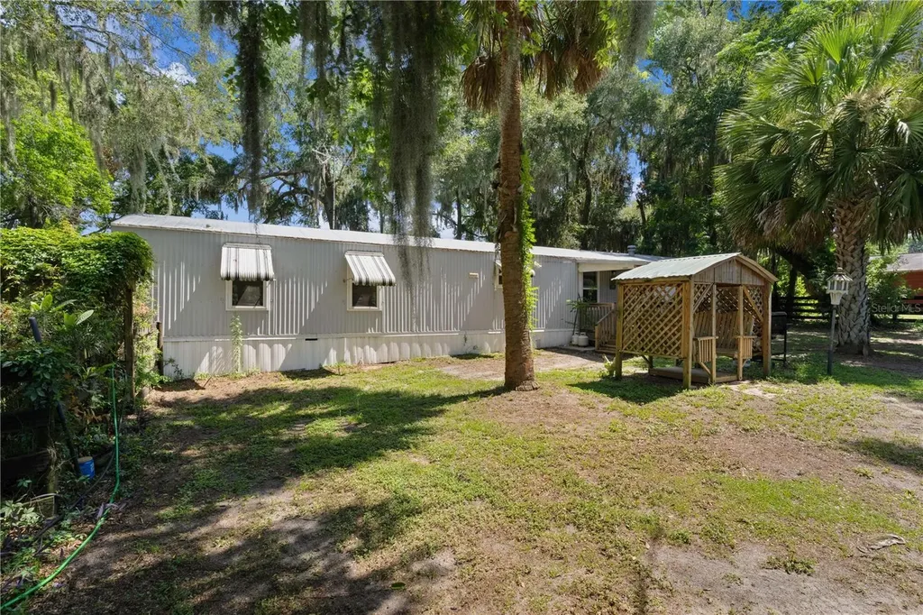 5891 SE 145th Street Summerfield FL 34491