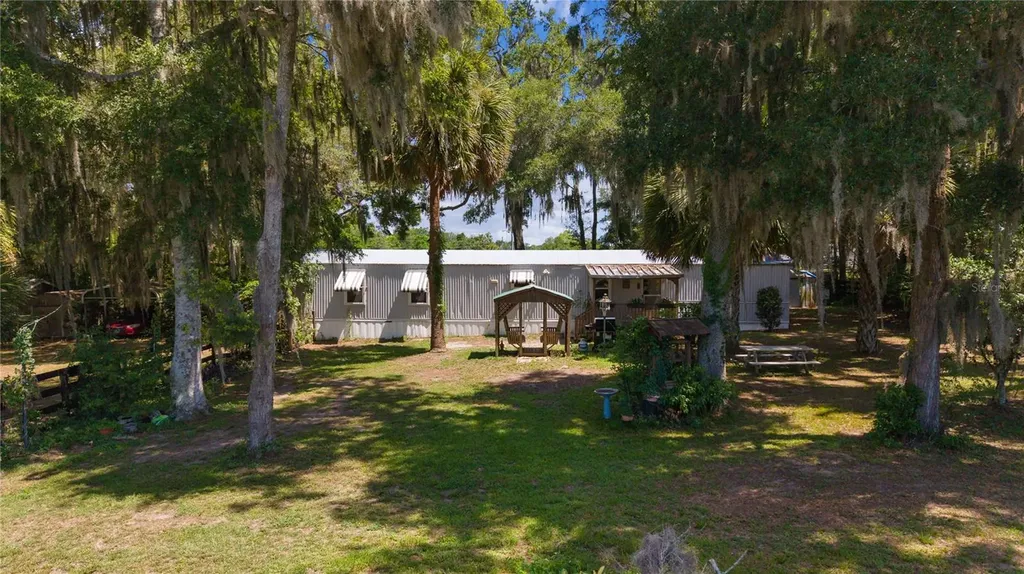 5891 SE 145th Street Summerfield FL 34491