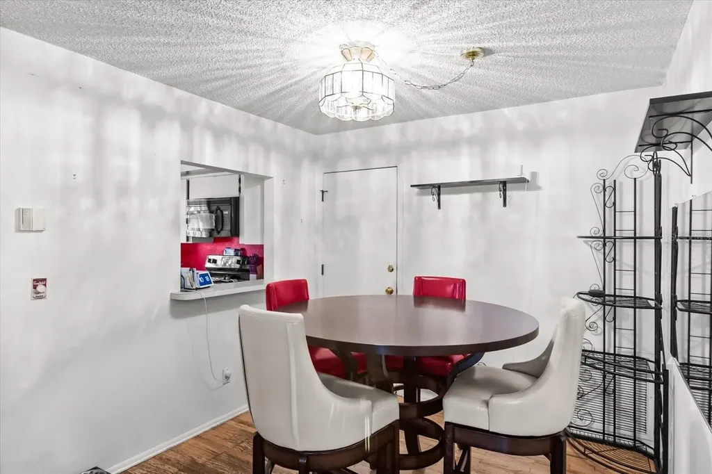 1219 Mackeral Avenue Sarasota FL 34237
