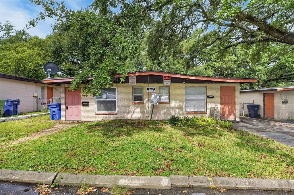 8723 & 8724 N 48th Street Tampa FL 33617