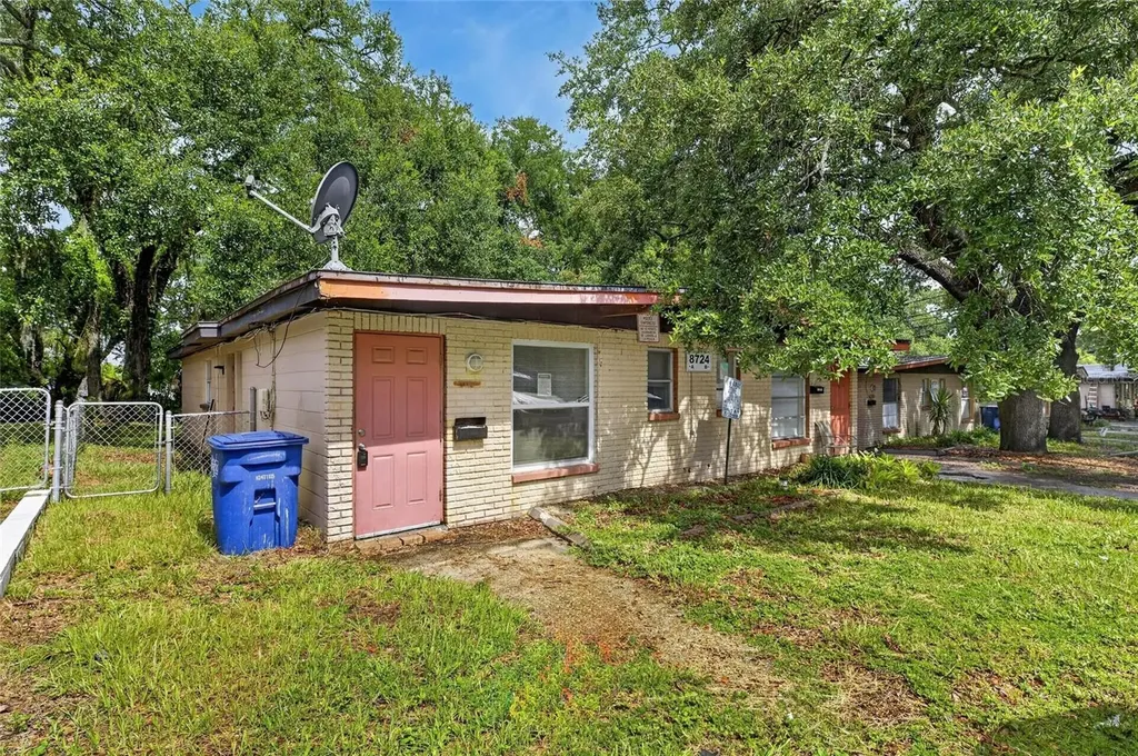 8723 & 8724 N 48th Street Tampa FL 33617