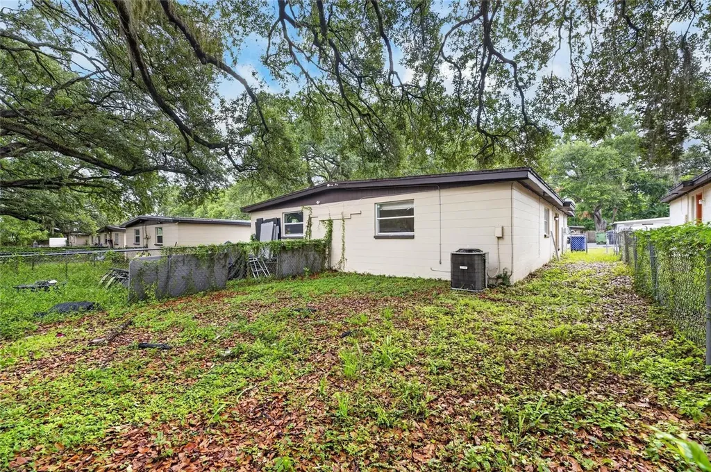 8723 & 8724 N 48th Street Tampa FL 33617
