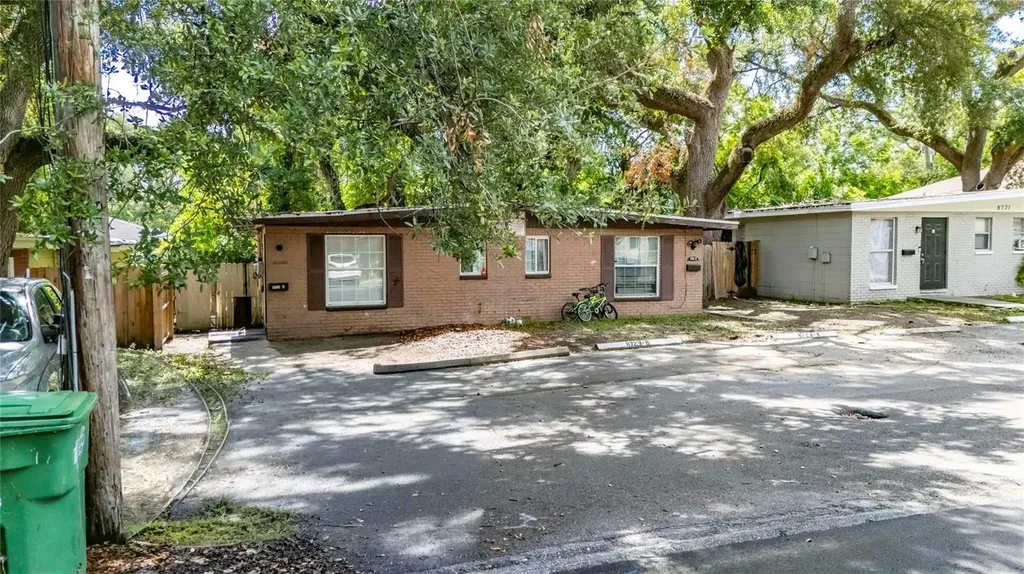 8723 & 8724 N 48th Street Tampa FL 33617