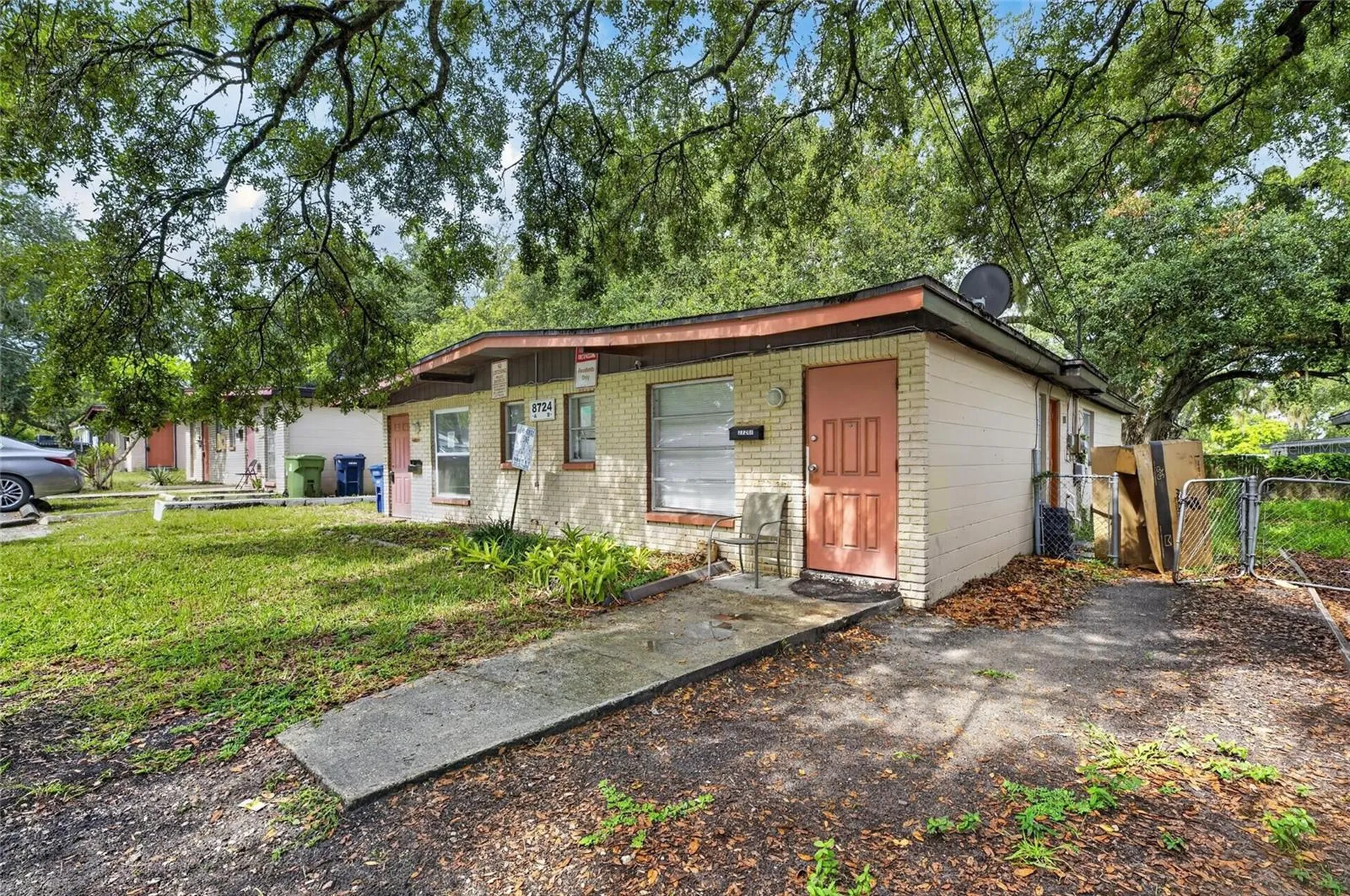 8723 & 8724 N 48th Street Tampa FL 33617