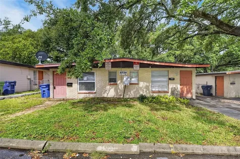 8723 & 8724 N 48th Street Tampa FL 33617