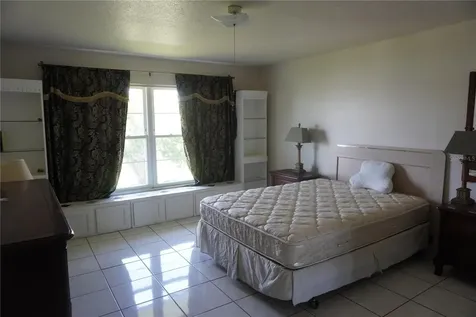 333 Lake Howard Drive NW Winter Haven FL 33880