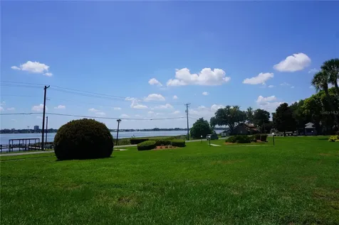 333 Lake Howard Drive NW Winter Haven FL 33880