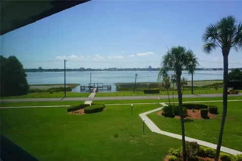 333 Lake Howard Drive NW Winter Haven FL 33880