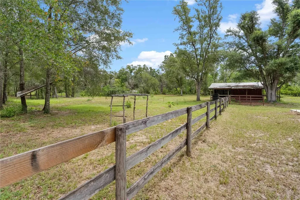 9459 N Eubanks Terrace Dunnellon FL 34433