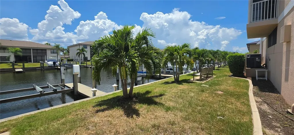 222 Lewis Circle Punta Gorda FL 33950