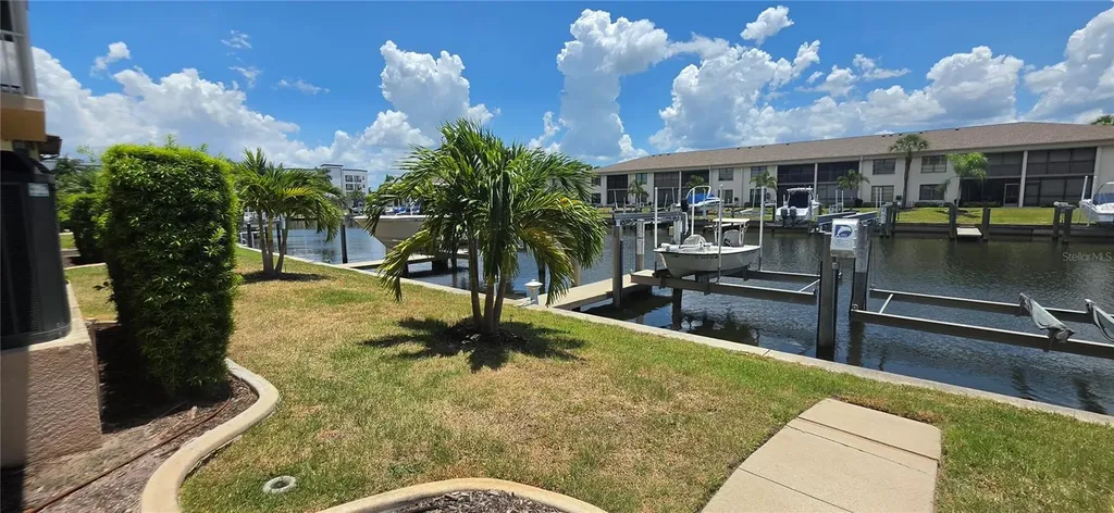 222 Lewis Circle Punta Gorda FL 33950