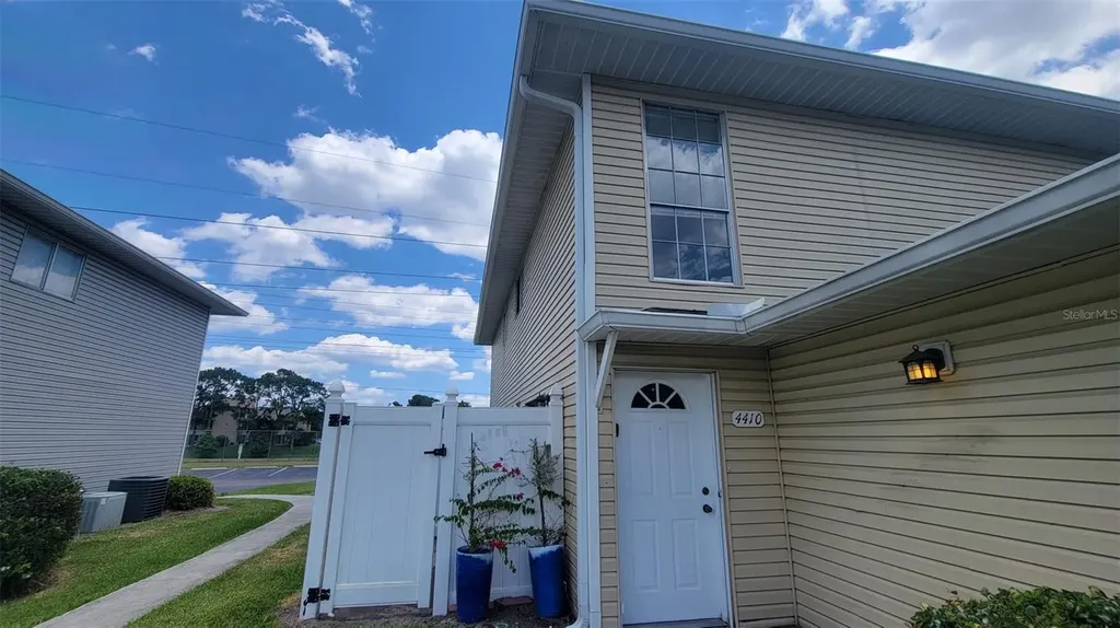 4410 Shadow Crest Place Orlando FL 32811